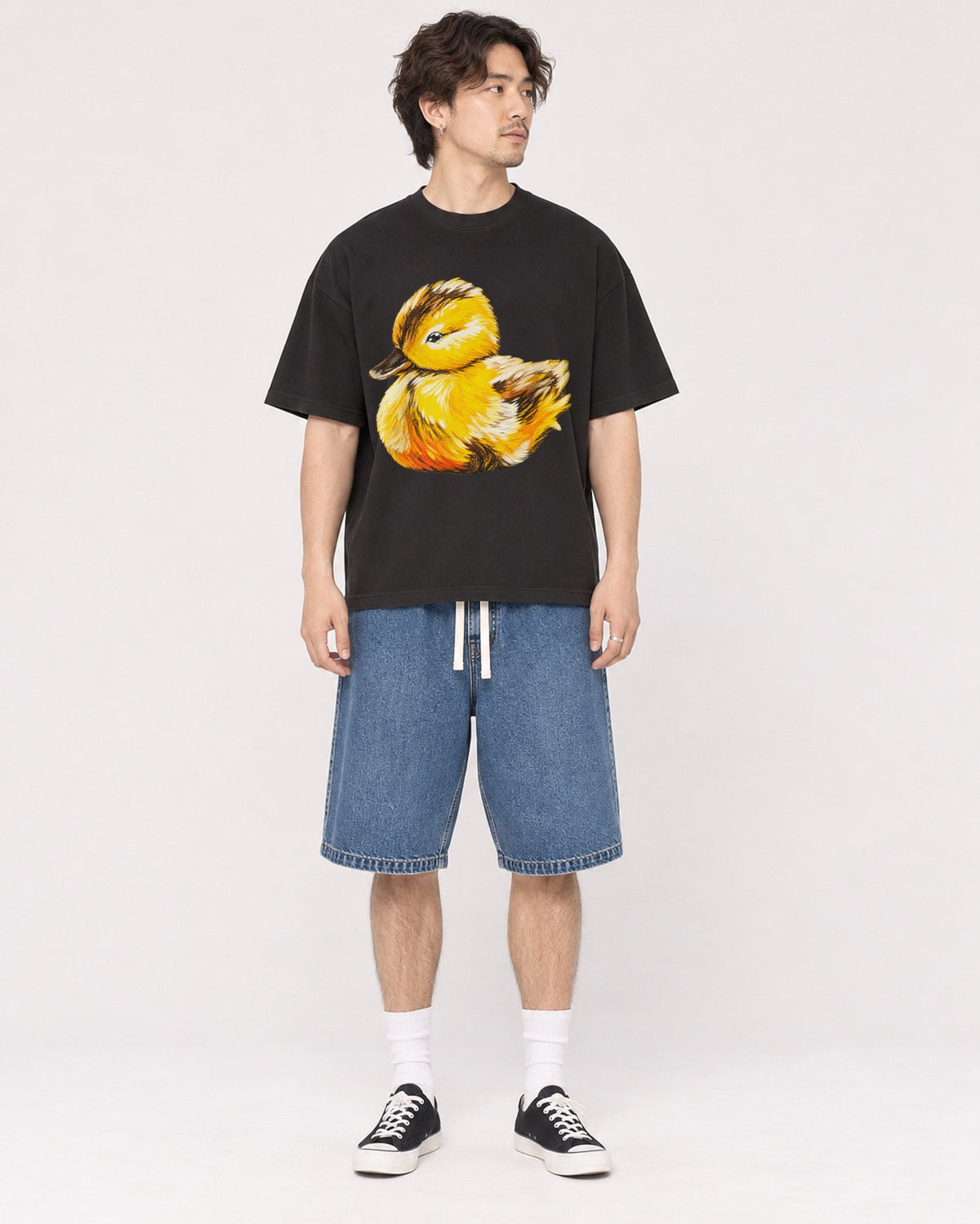 Mockup Boxy Heavyweight Tee Black male full-body 03