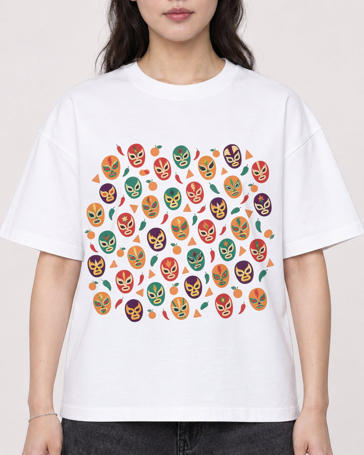 Mockup Boxy Heavyweight Tee White female close-up 03
