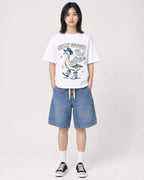 Mockup Boxy Heavyweight Tee White female full-body 31