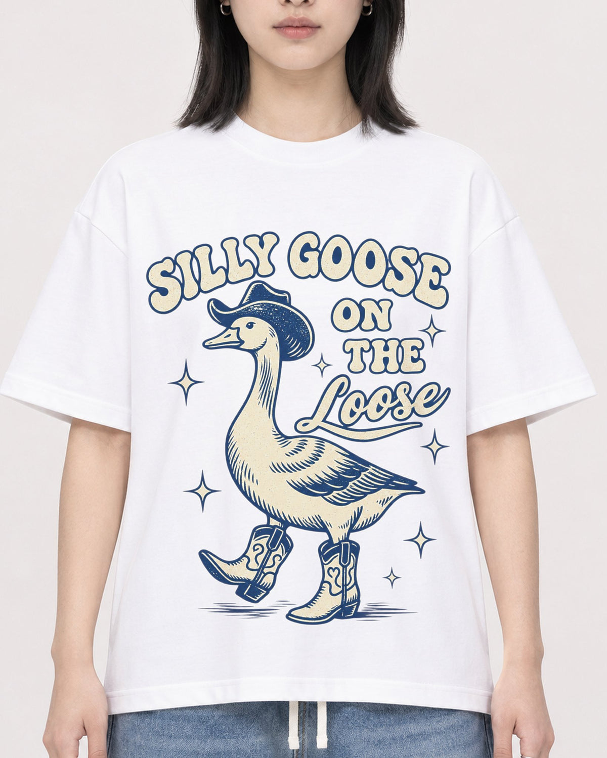 Mockup Boxy Heavyweight Tee White female close-up 31