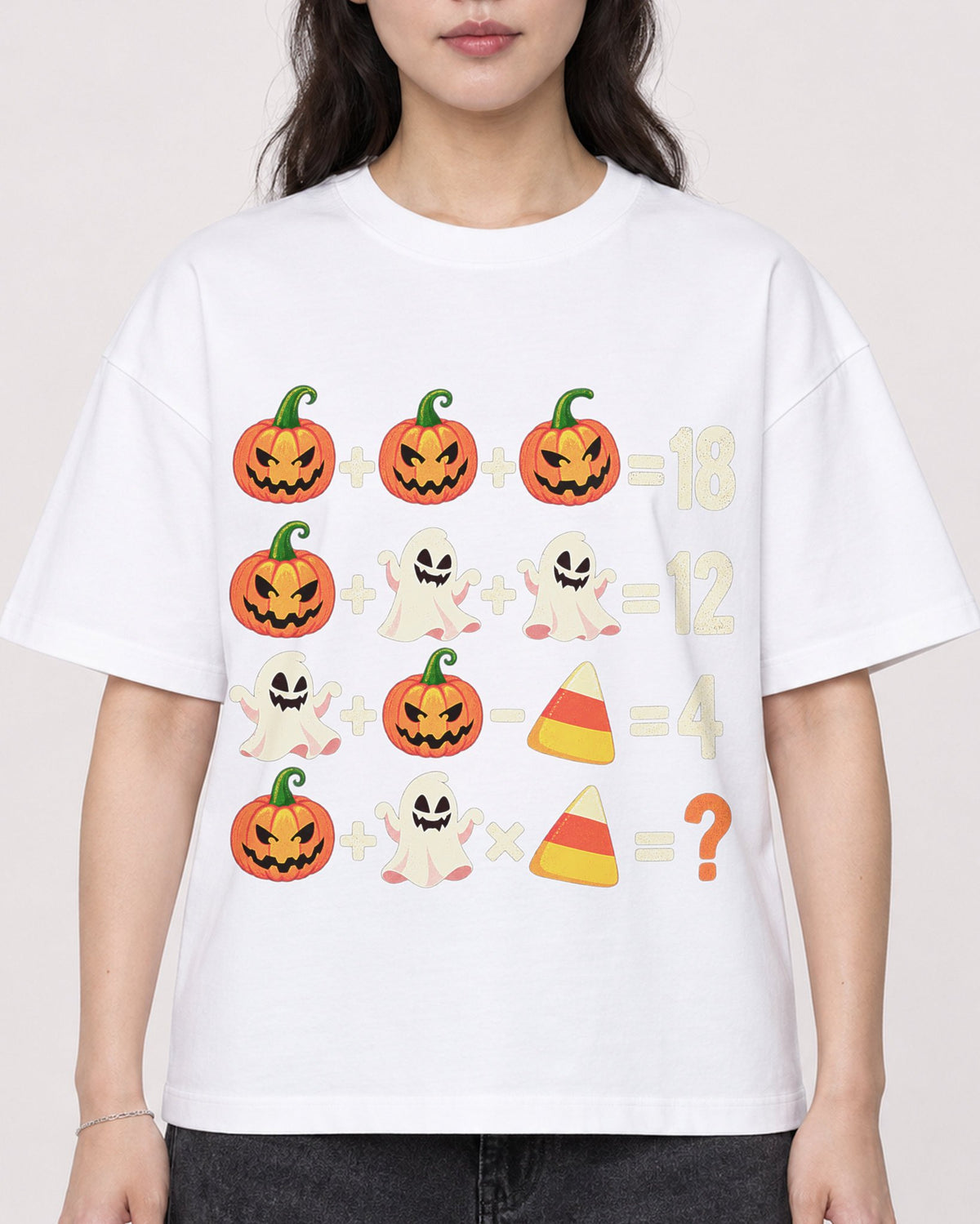 Mockup Boxy Heavyweight Tee White female close-up 03