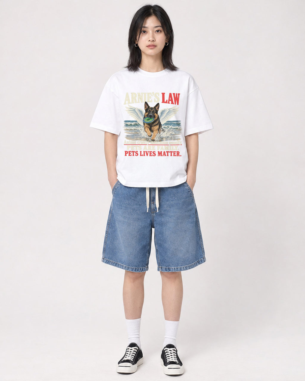 Mockup Boxy Heavyweight Tee White female full-body 31