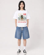 Mockup Boxy Heavyweight Tee White female full-body 31