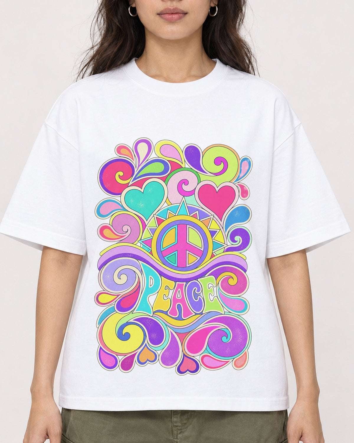 Mockup Boxy Heavyweight Tee White female close-up 02