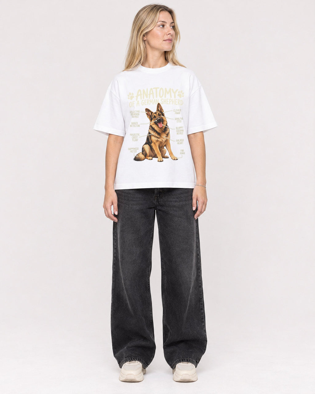 Mockup Boxy Heavyweight Tee White female full-body 08