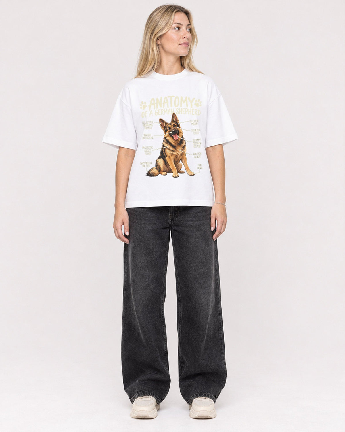 Mockup Boxy Heavyweight Tee White female full-body 08