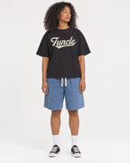 Mockup Boxy Heavyweight Tee Black female full-body 05