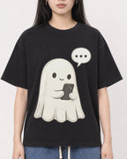 Mockup Boxy Heavyweight Tee Black female close-up 01