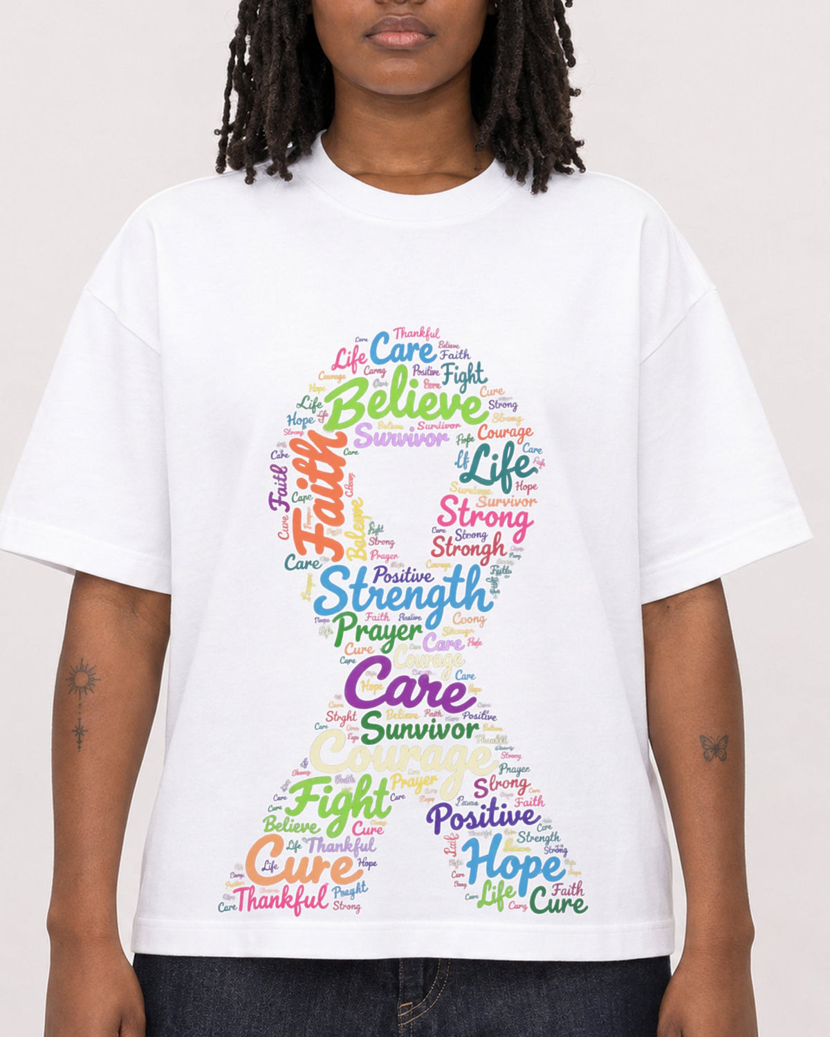 Mockup Boxy Heavyweight Tee White female close-up 24