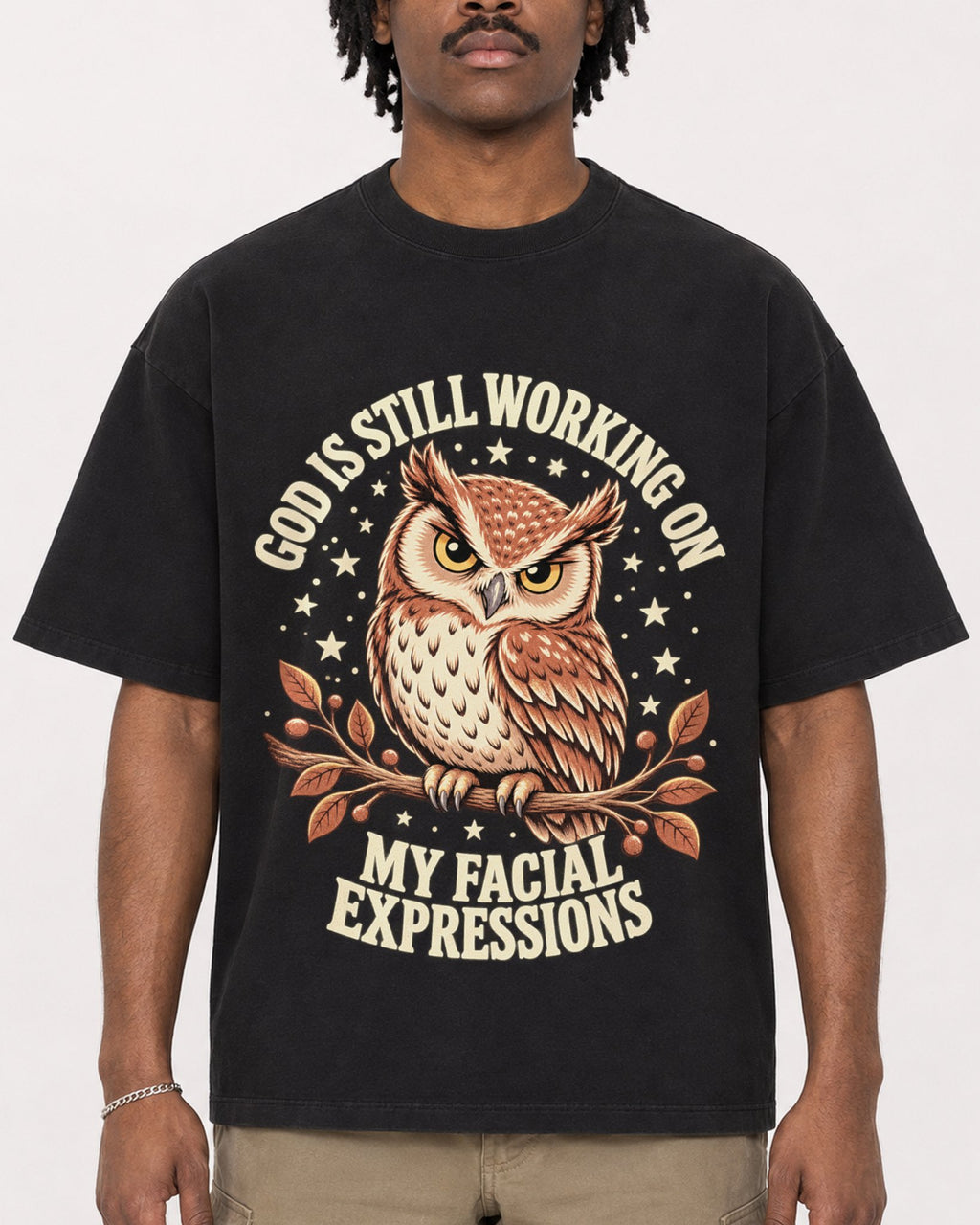 Mockup Boxy Heavyweight Tee Black male close-up 04