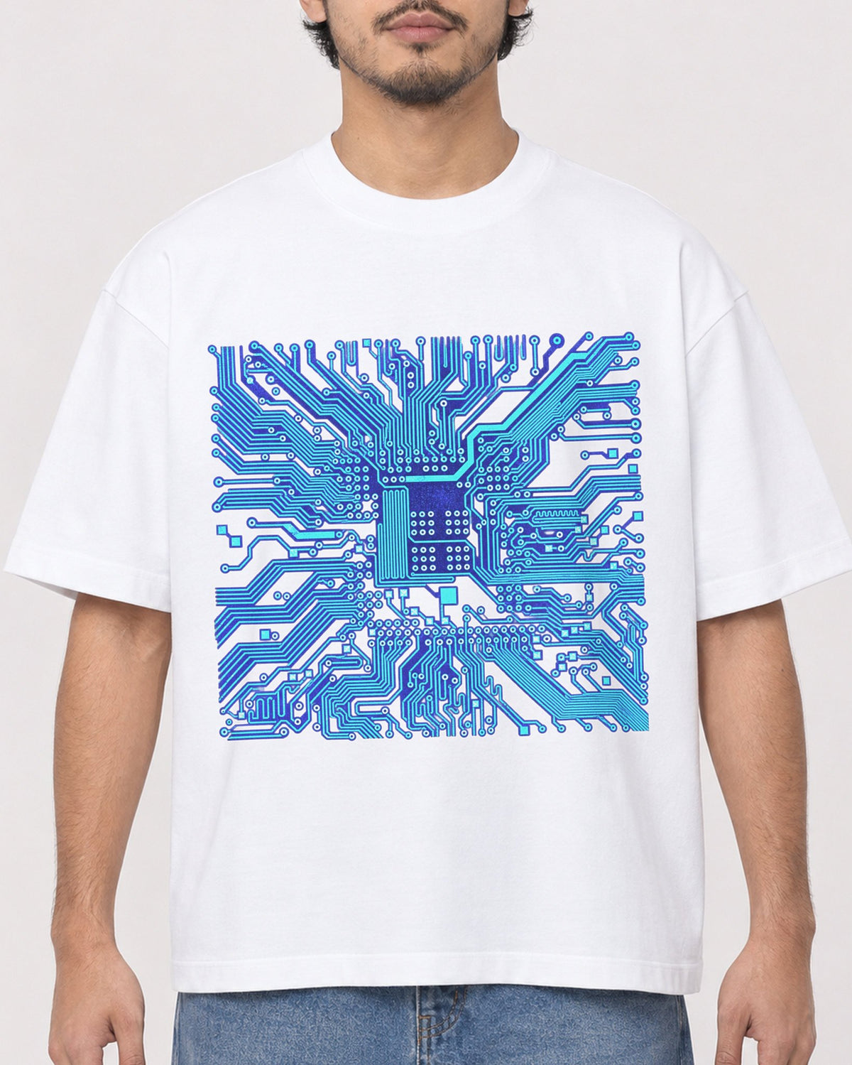 Mockup Boxy Heavyweight Tee White male close-up 02
