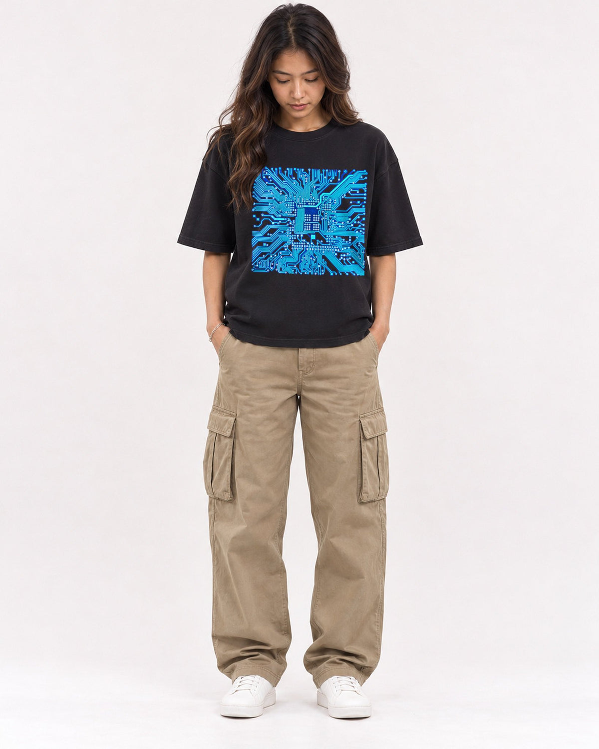 Mockup Boxy Heavyweight Tee Black female full-body 02