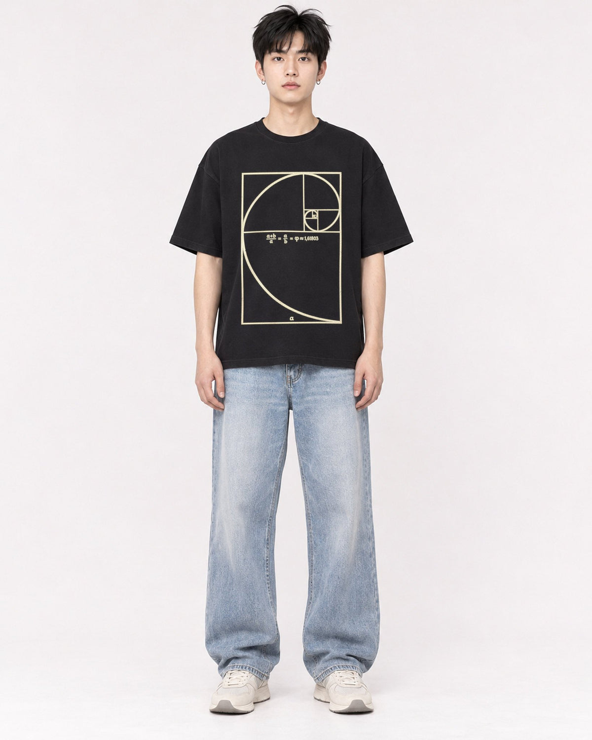 Mockup Boxy Heavyweight Tee Black male full-body 01