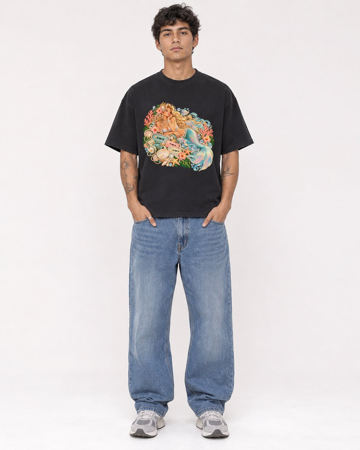 Mockup Boxy Heavyweight Tee Black male full-body 06