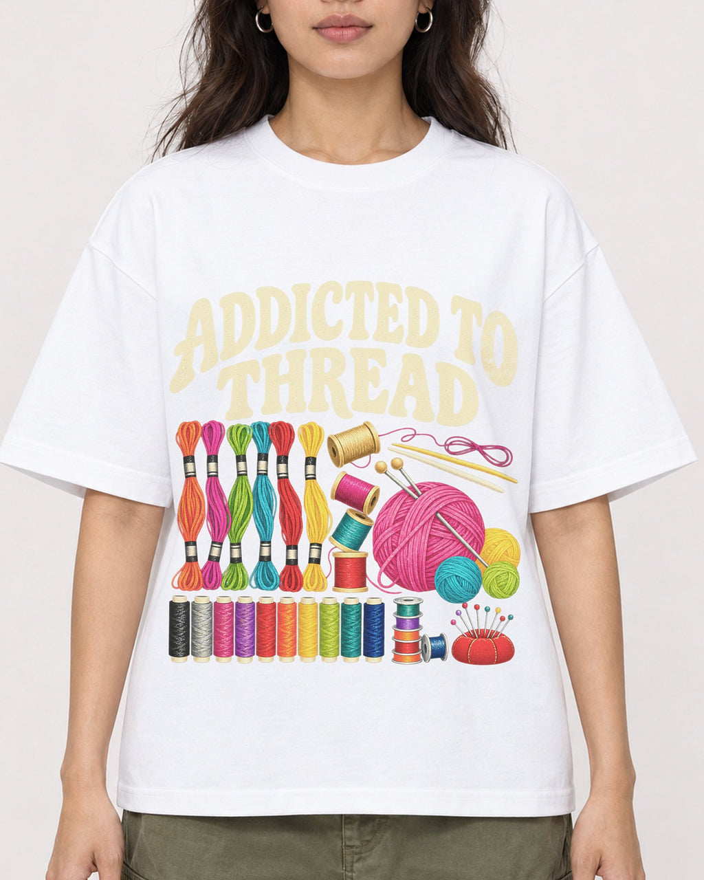 Mockup Boxy Heavyweight Tee White female close-up 02