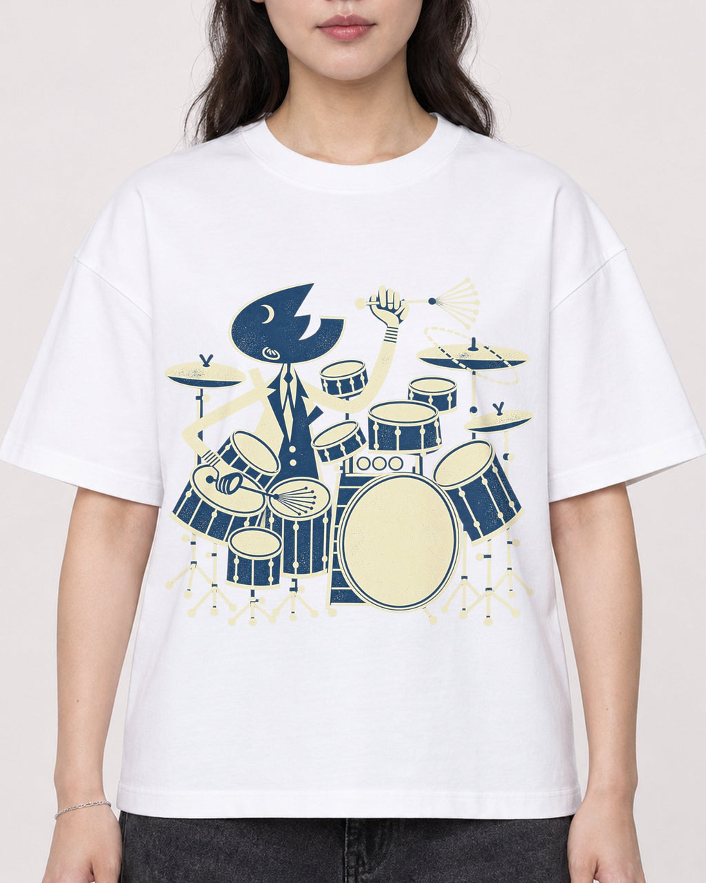 Mockup Boxy Heavyweight Tee White female close-up 03
