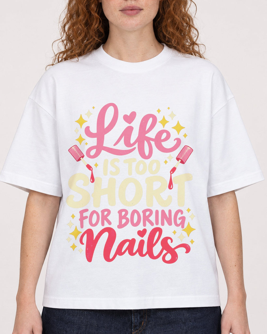 Mockup Boxy Heavyweight Tee White female close-up 09