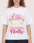 Mockup Boxy Heavyweight Tee White female close-up 09