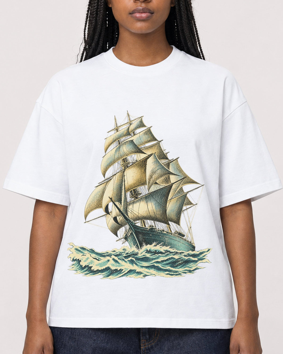 Mockup Boxy Heavyweight Tee White female close-up 04