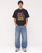 Mockup Boxy Heavyweight Tee Black male full-body 06