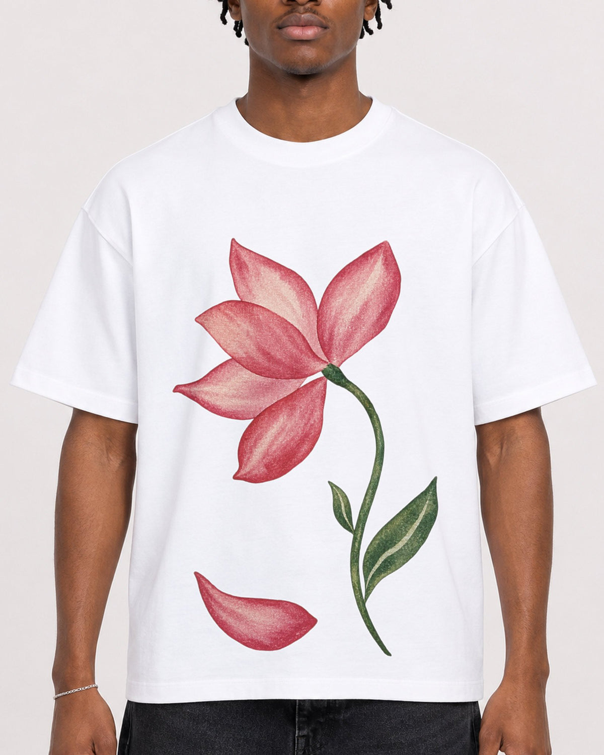 Mockup Boxy Heavyweight Tee White male close-up 05