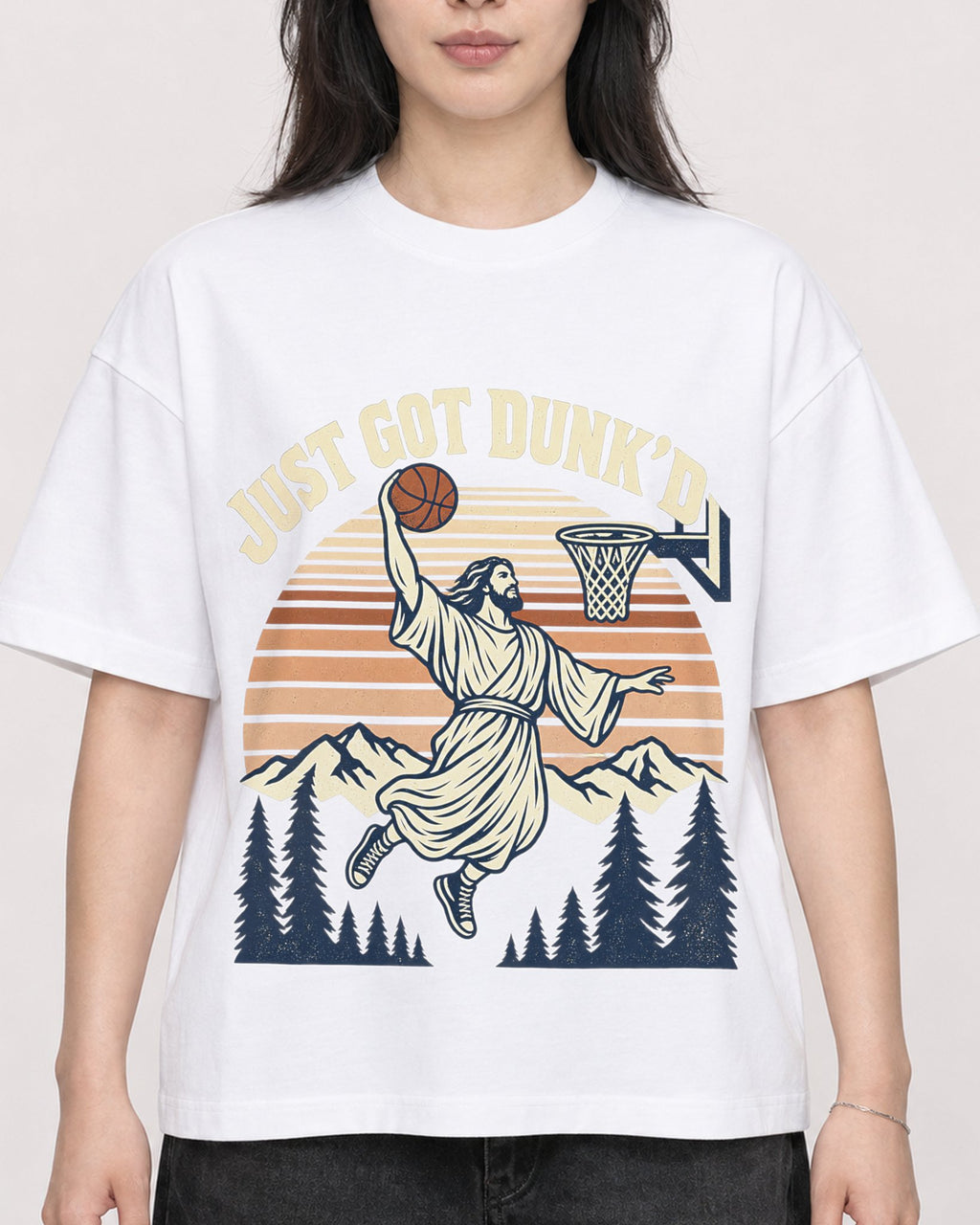 Mockup Boxy Heavyweight Tee White female close-up 13
