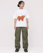 Mockup Boxy Heavyweight Tee White female full-body 12