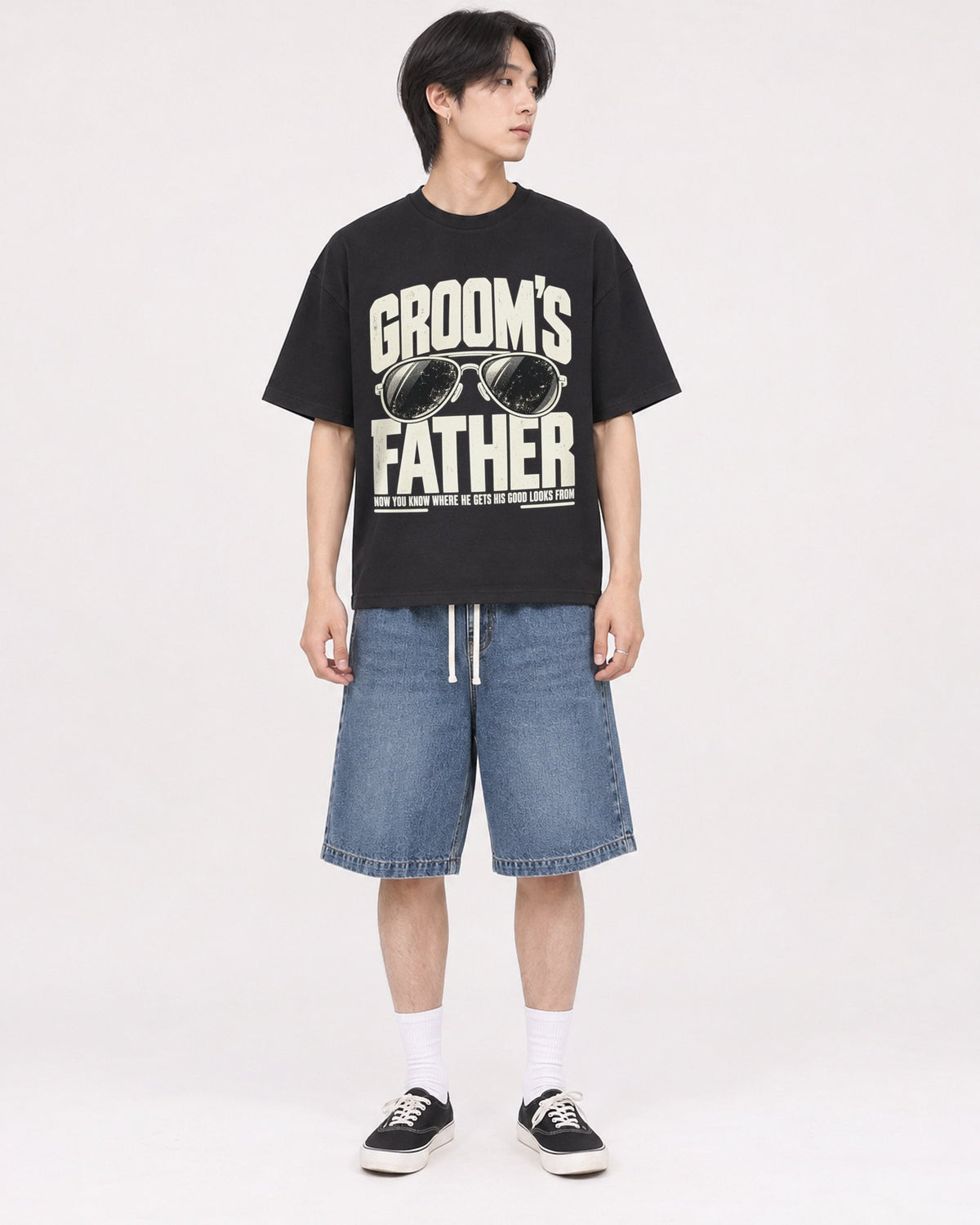 Mockup Boxy Heavyweight Tee Black male full-body 11