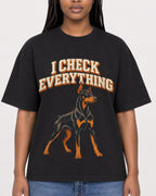 Mockup Boxy Heavyweight Tee Black female close-up 04