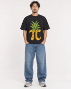 Mockup Boxy Heavyweight Tee Black male full-body 02