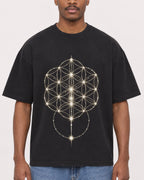 Mockup Boxy Heavyweight Tee Black male close-up 14