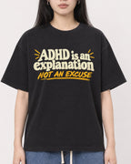 Mockup Boxy Heavyweight Tee Black female close-up 01