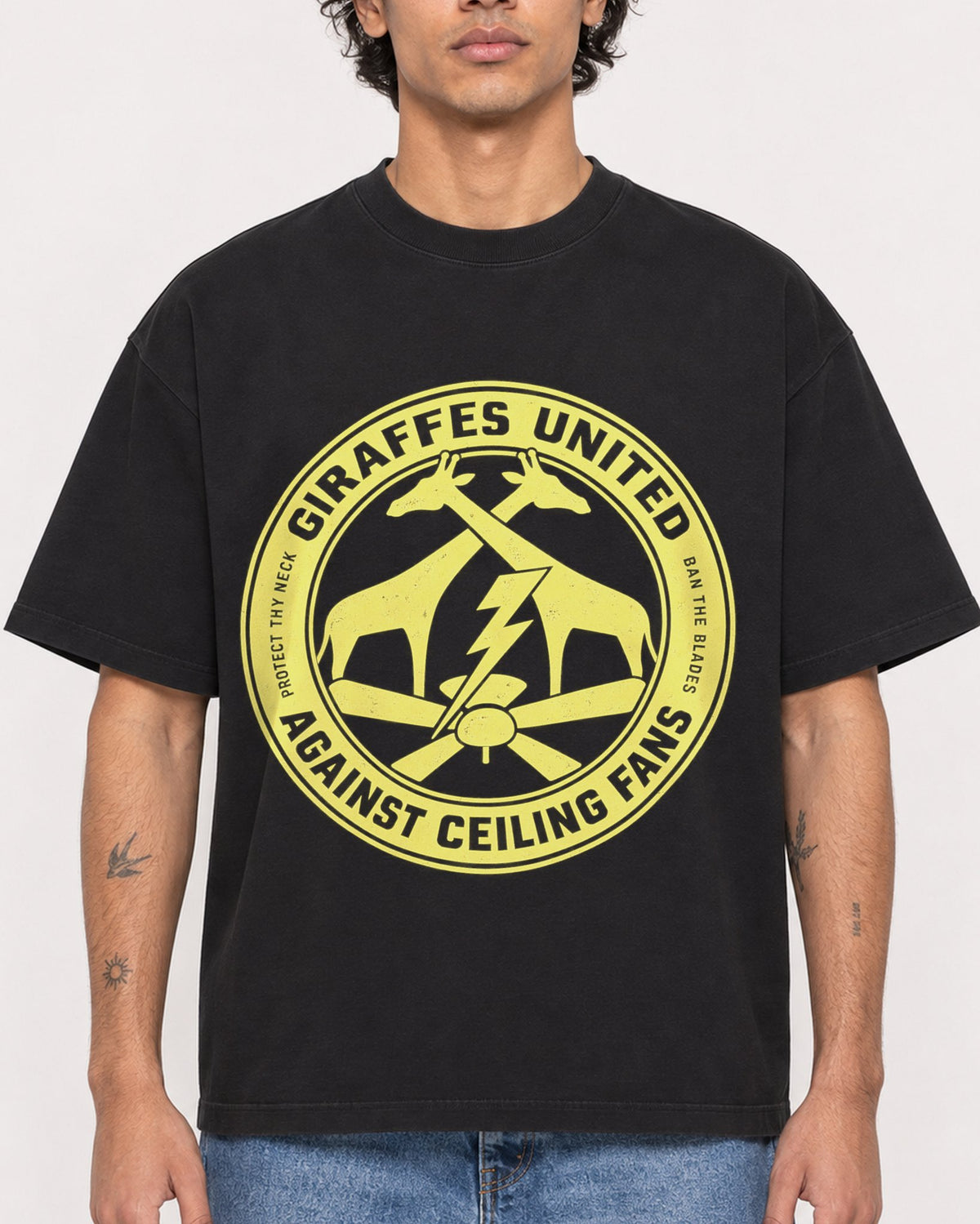 Mockup Boxy Heavyweight Tee Black male close-up 30