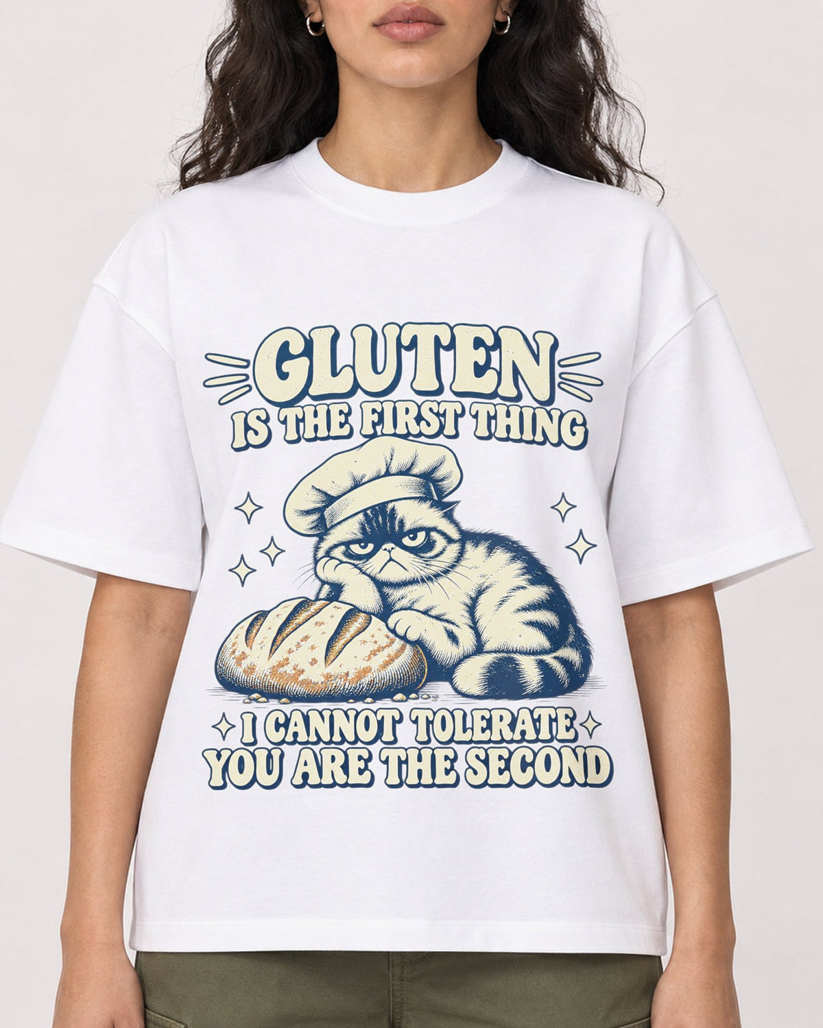 Mockup Boxy Heavyweight Tee White female close-up 07