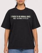 Mockup Boxy Heavyweight Tee Black female close-up 16