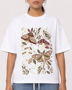 Mockup Boxy Heavyweight Tee White female close-up 16