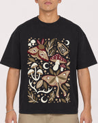 Mockup Boxy Heavyweight Tee Black male close-up 16