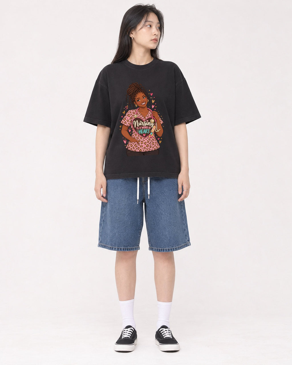 Mockup Boxy Heavyweight Tee Black female full-body 01