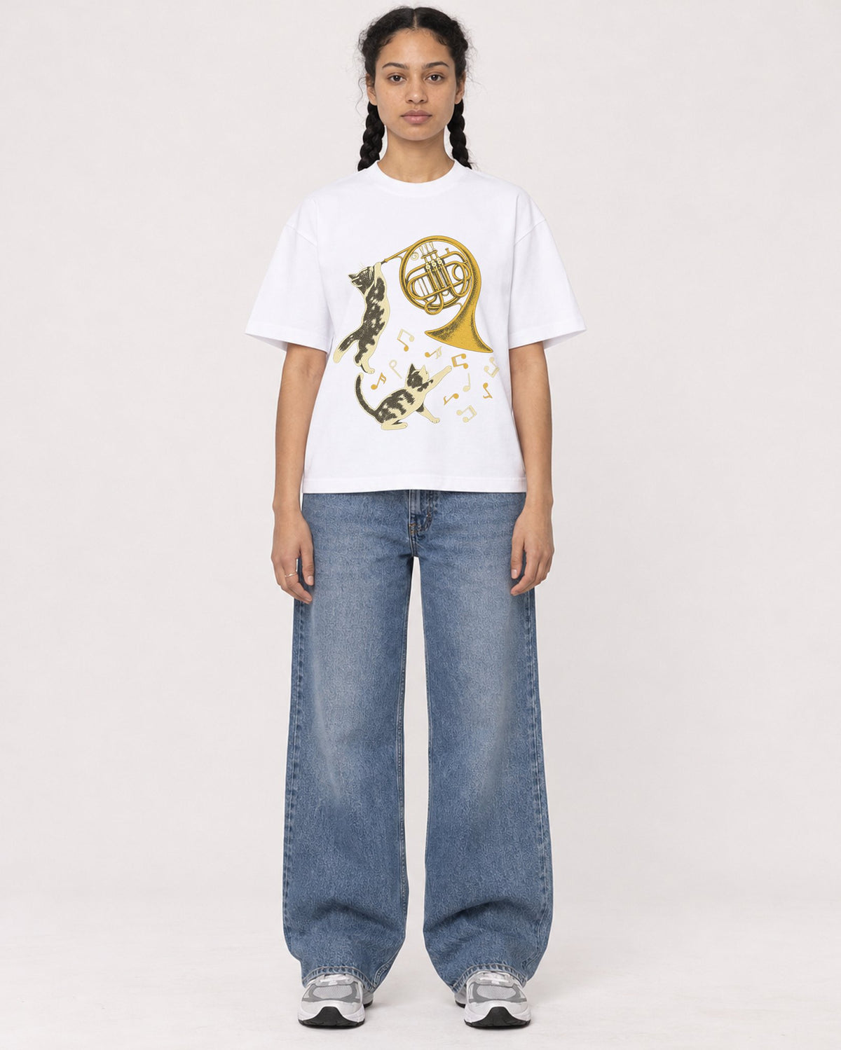 Mockup Boxy Heavyweight Tee White female full-body 50