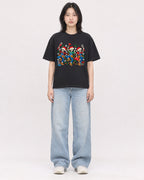 Mockup Boxy Heavyweight Tee Black female full-body 31