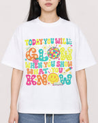 Mockup Boxy Heavyweight Tee White female close-up 01