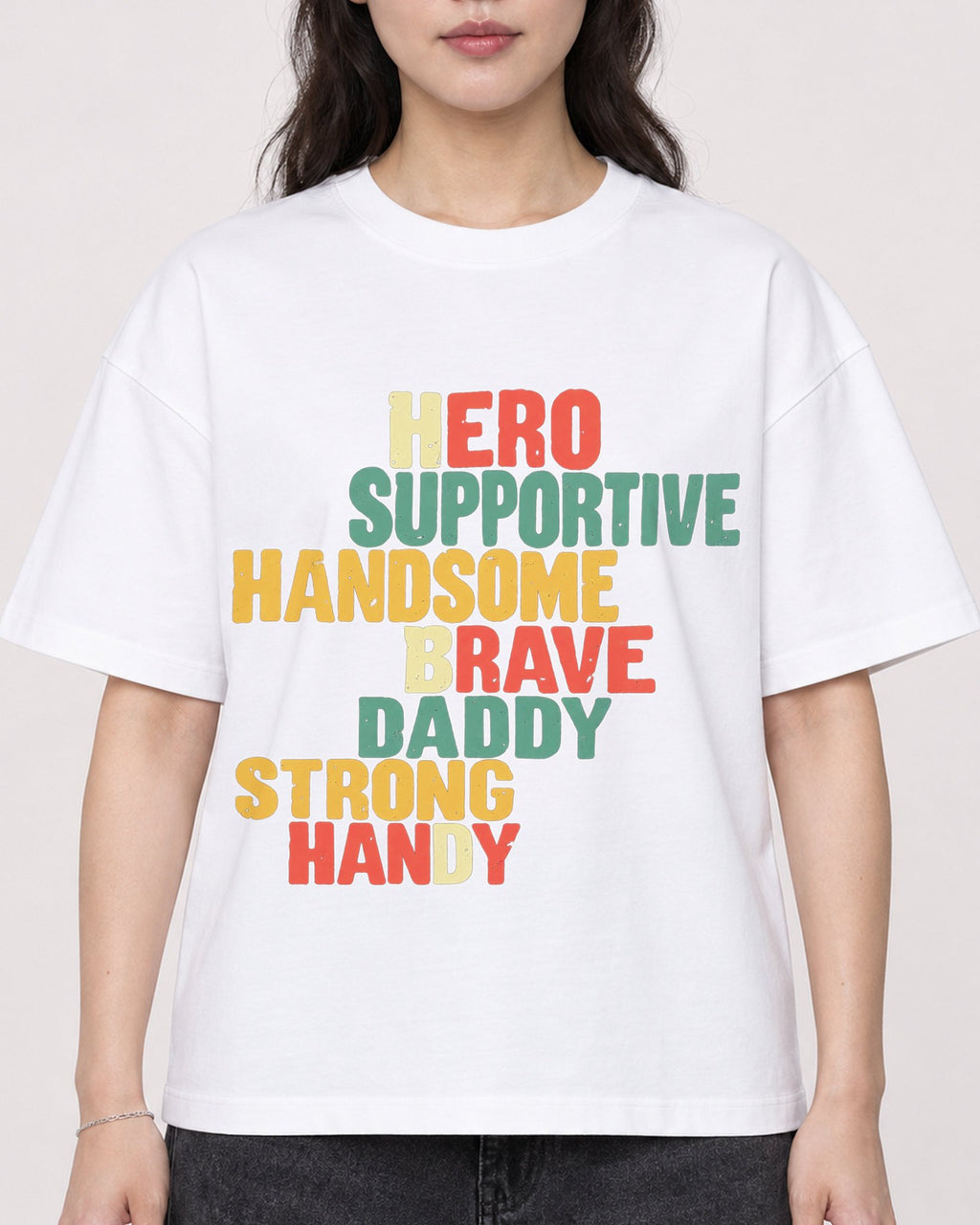 Mockup Boxy Heavyweight Tee White female close-up 03
