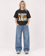 Mockup Boxy Heavyweight Tee Black female full-body 08