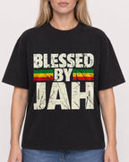 Mockup Boxy Heavyweight Tee Black female close-up 08