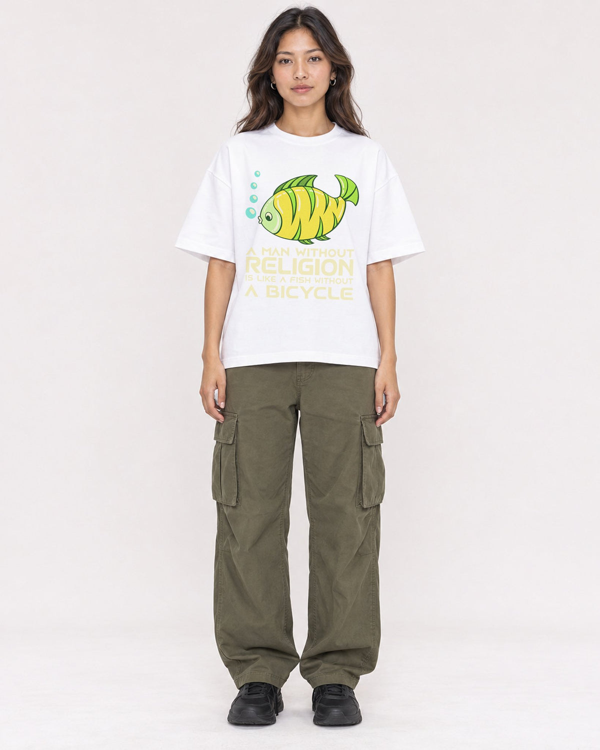 Mockup Boxy Heavyweight Tee White female full-body 02