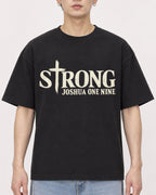 Mockup Boxy Heavyweight Tee Black male close-up 01