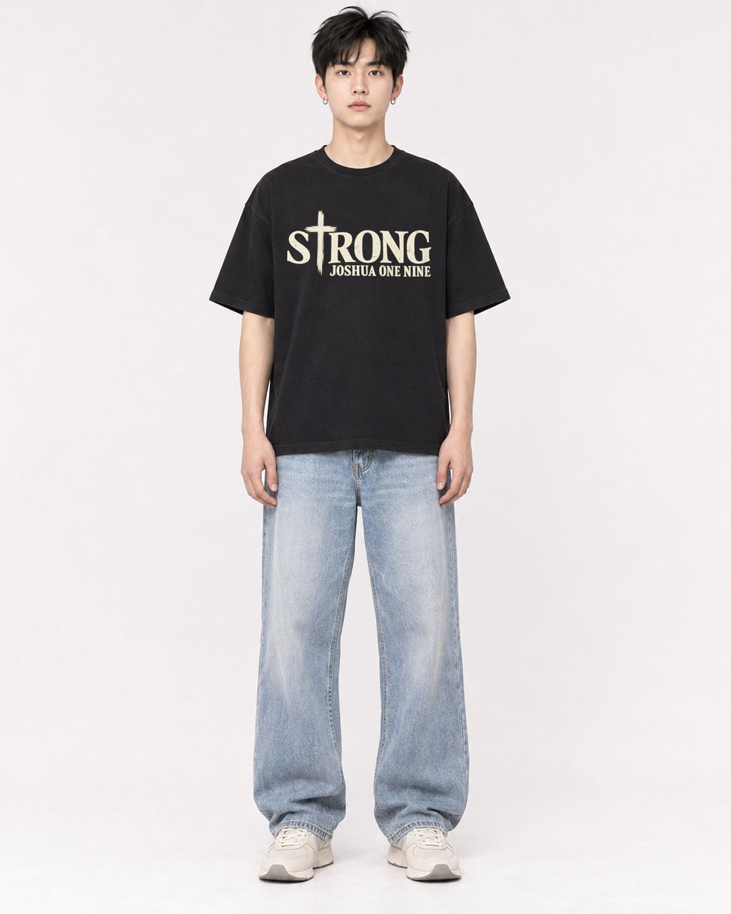 Mockup Boxy Heavyweight Tee Black male full-body 01