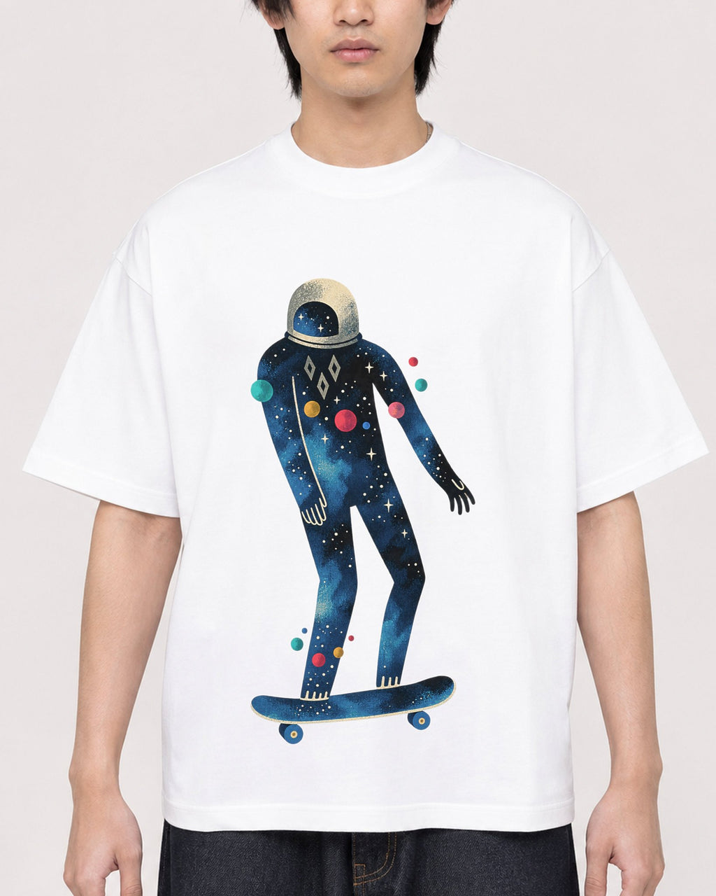 Mockup Boxy Heavyweight Tee White male close-up 11