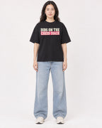 Mockup Boxy Heavyweight Tee Black female full-body 03