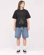 Mockup Boxy Heavyweight Tee Black female full-body 33